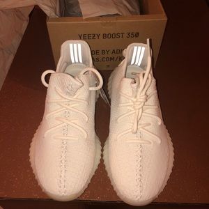 Yeezy Boost 350 V2